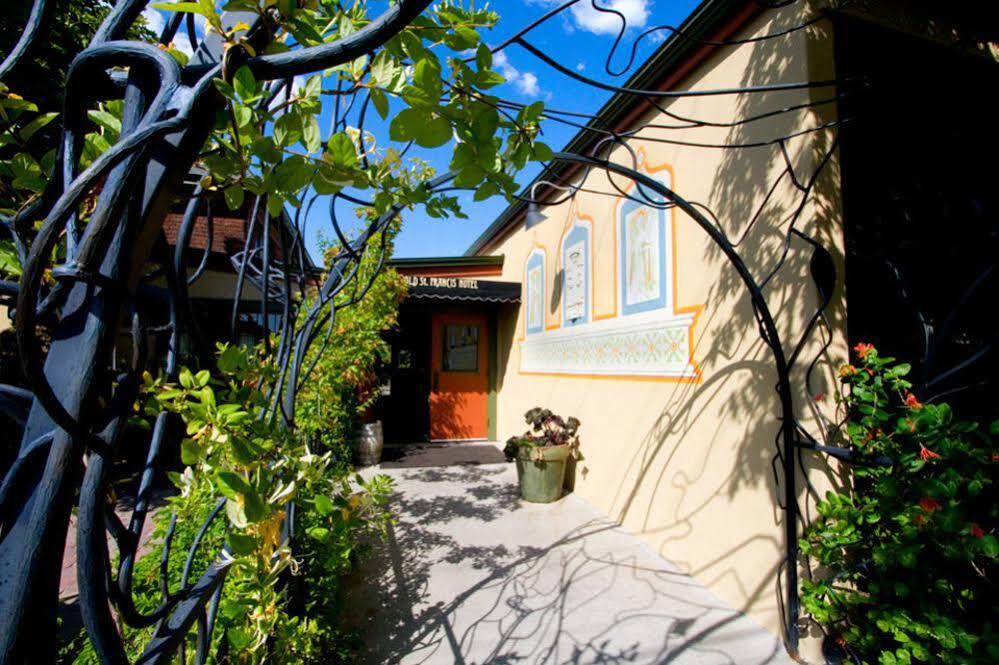 Отель Mcmenamins Old St. Francis School Бенд Экстерьер фото